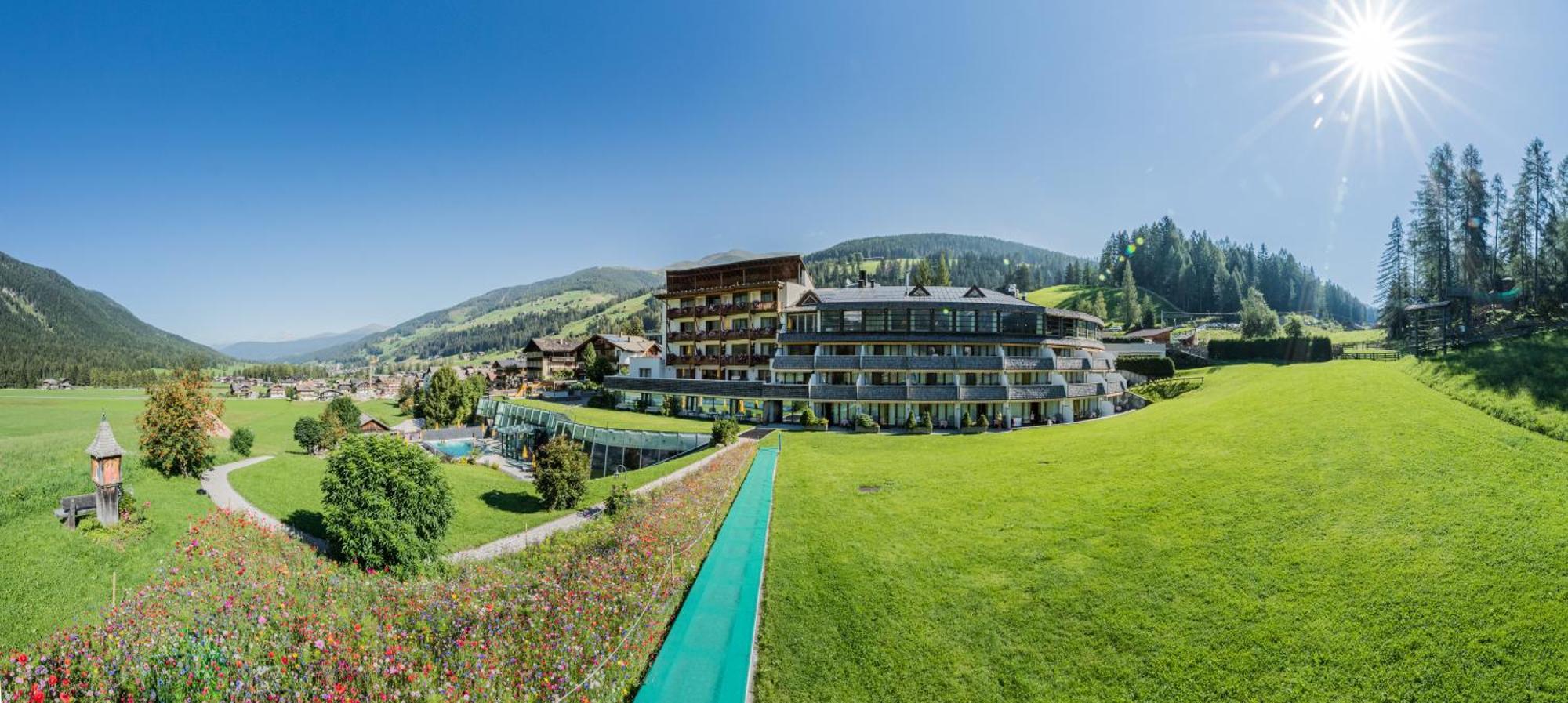 Family Resort Rainer Sexten Exterior photo